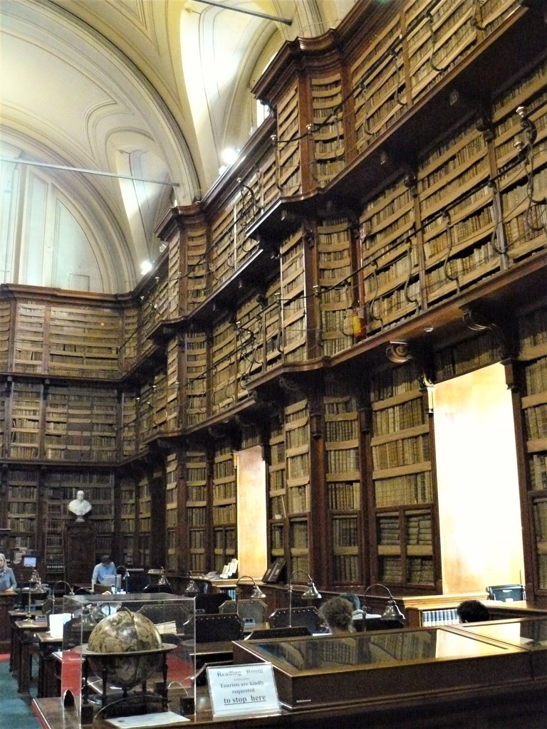rome-biblioteca-angelica