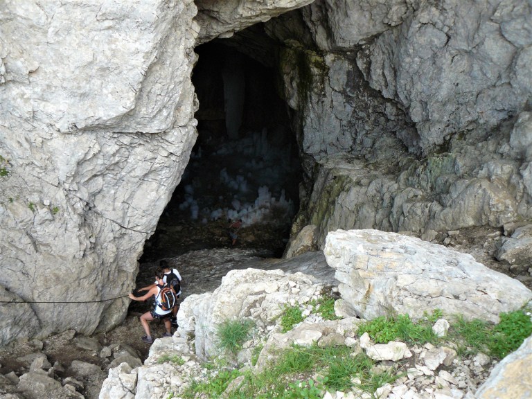 montenegro durmitor hike 5 ice cave