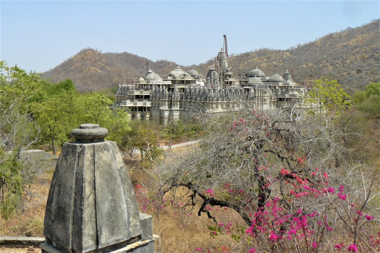 ranakpur temple outside