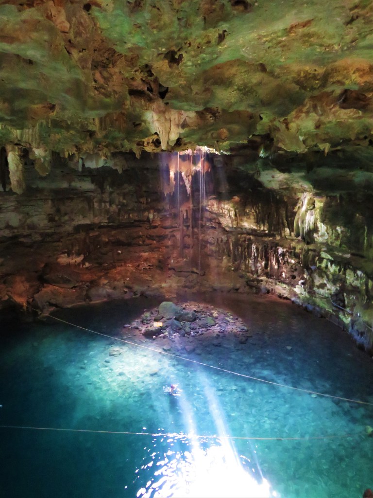 Mexico Valladolid Cenote 1