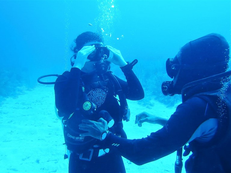 Belize Caye Caulker Diving 33